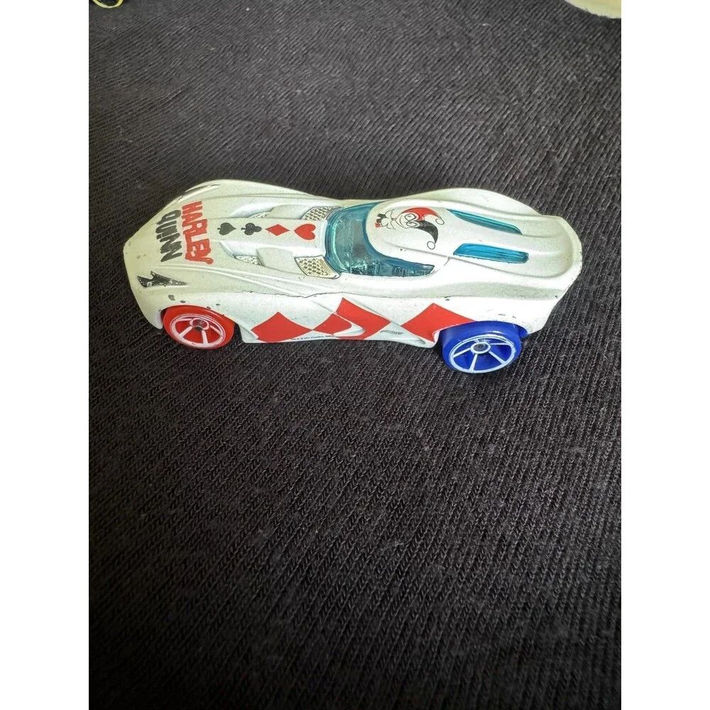 Vintage  Hot Wheels The Joker Harley Quinn Custom Diecast Toy Cars 2 Pack 1/64